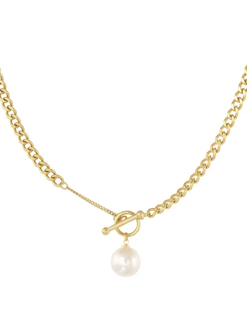 Collier Meghan
